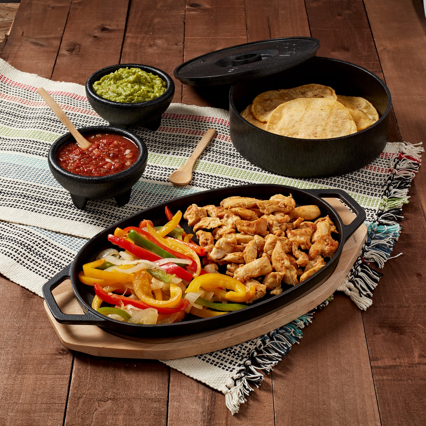 8-Piece Pre-Seasoned Cast Iron Fajita Set